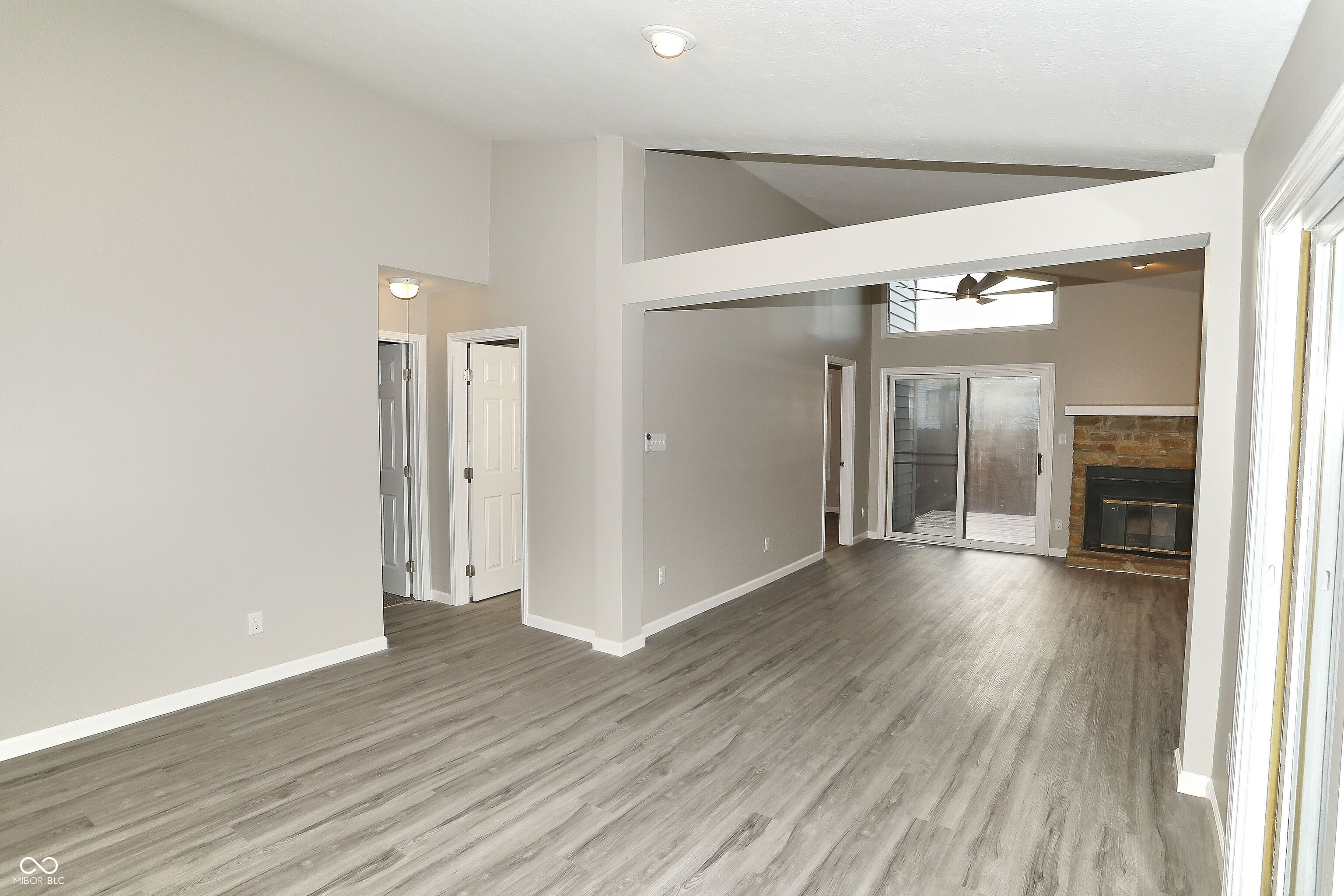 4008 Zinfandel Way Indianapolis, IN 46254 - Photo 5 of 26