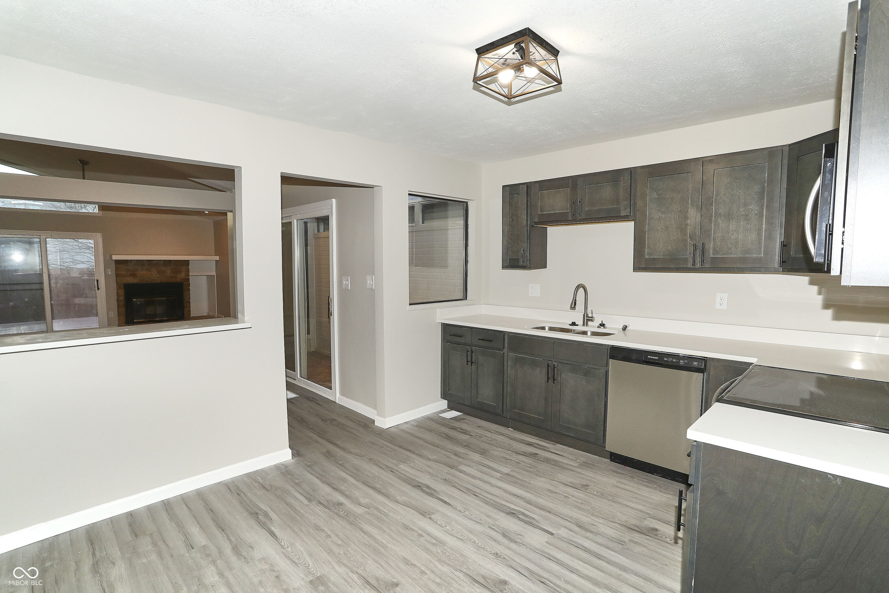 4008 Zinfandel Way Indianapolis, IN 46254 - Photo 8 of 26