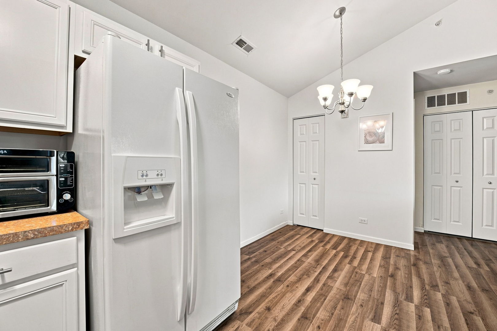 4455 Timber Ridge Court, Unit 4455 Joliet, IL 60431 - Photo 12 of 25 Gallery Image 12