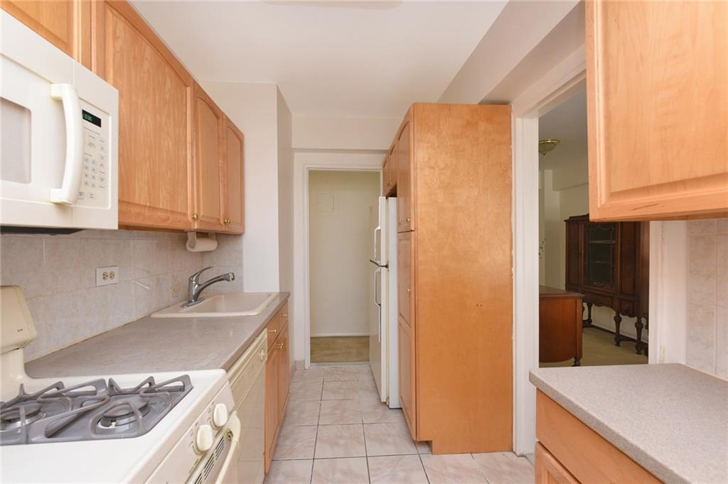 8901 Shore Road, Unit 2A Brooklyn, NY 11209 - Photo 9 of 16 Gallery Image 9