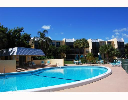 13 Royal Palm Way, Unit 305 Boca Raton, FL 33432 - Photo 3 of 11 Additional Photo