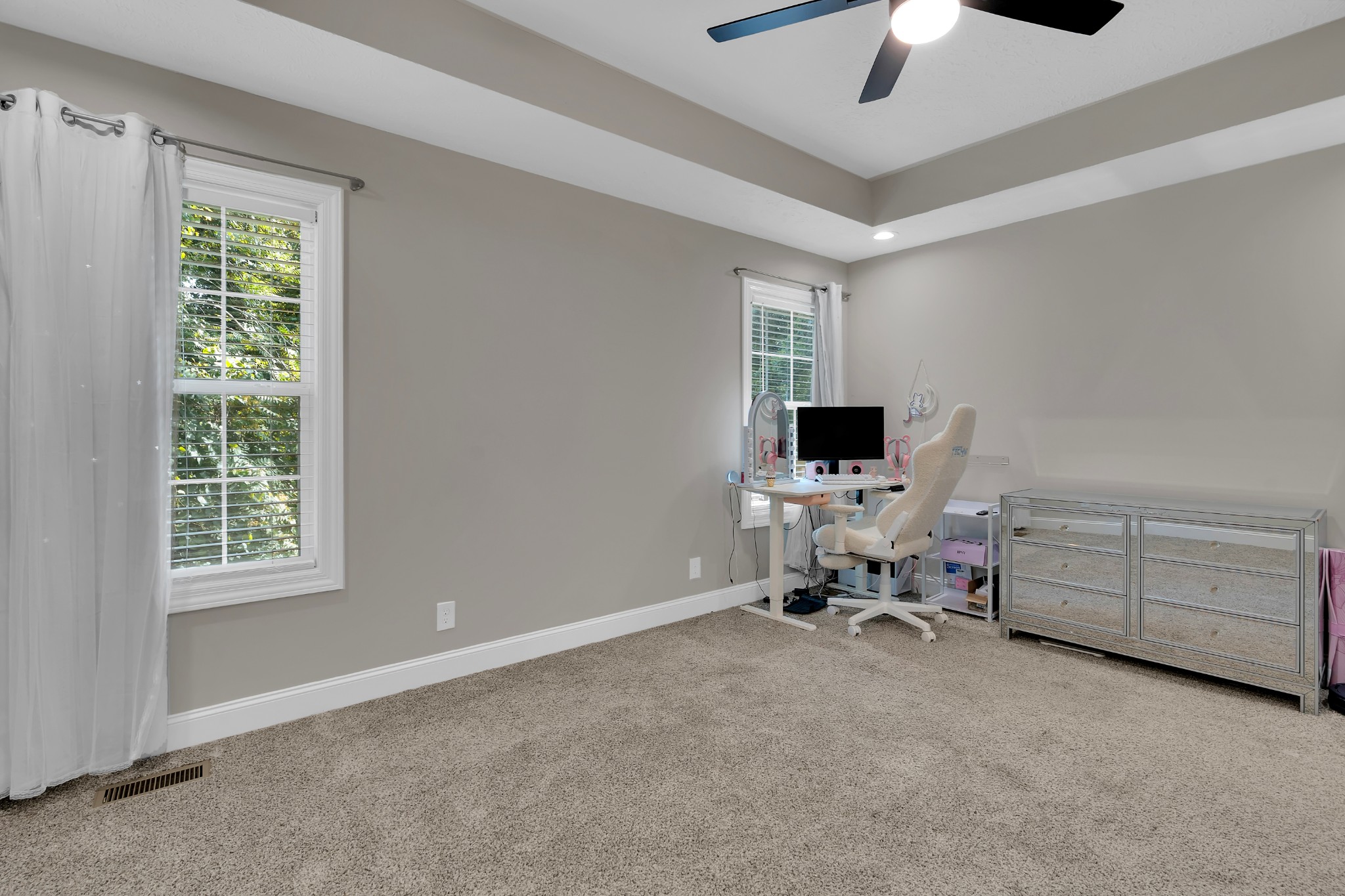 1147 Mt Herman Road Fayetteville, TN 37334 - Photo 10 of 31 a room with furniture and a window