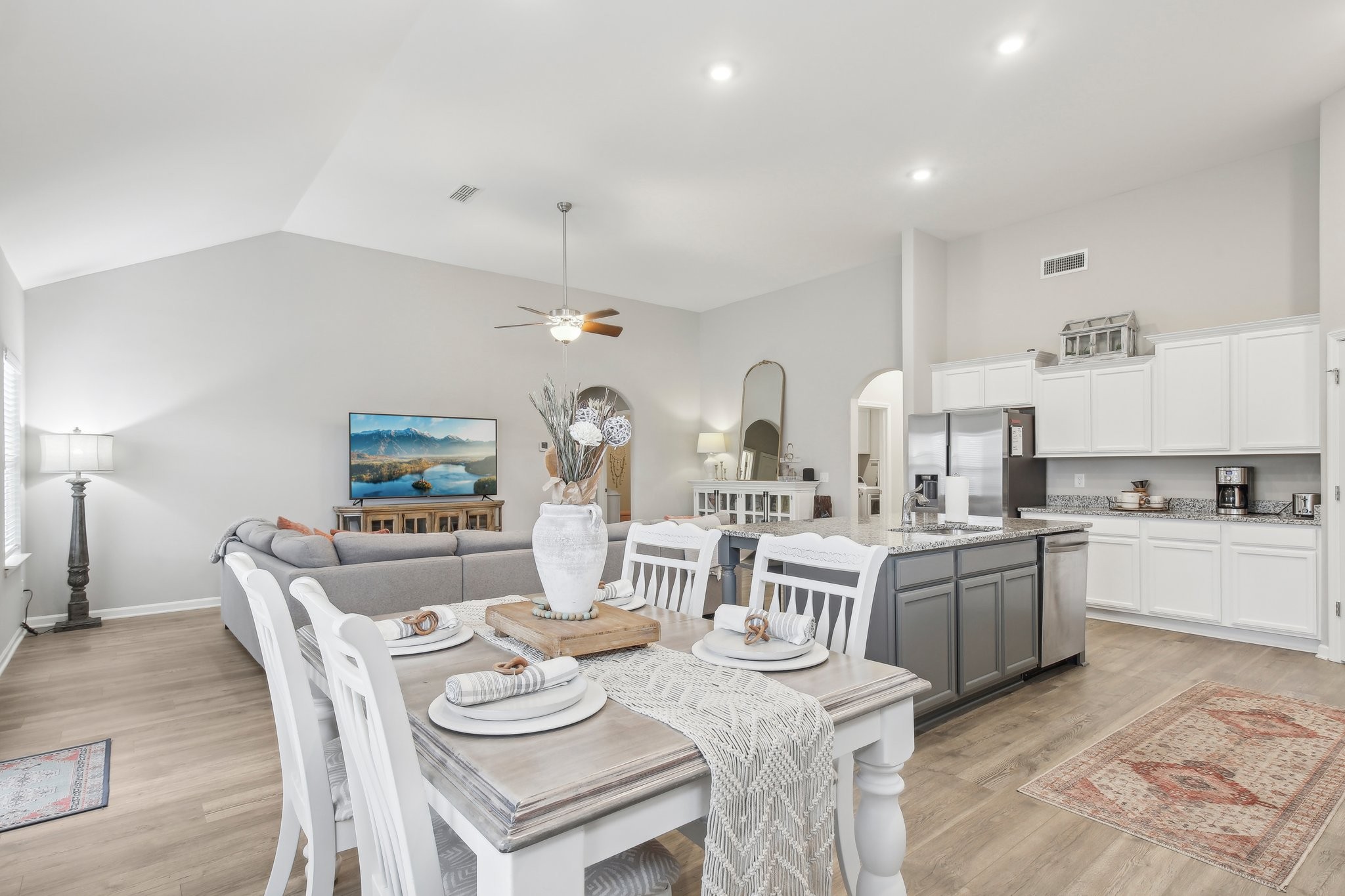 211 Thorpe Dr Spring Hill Spring Hill, TN 37174 - Photo 11 of 33