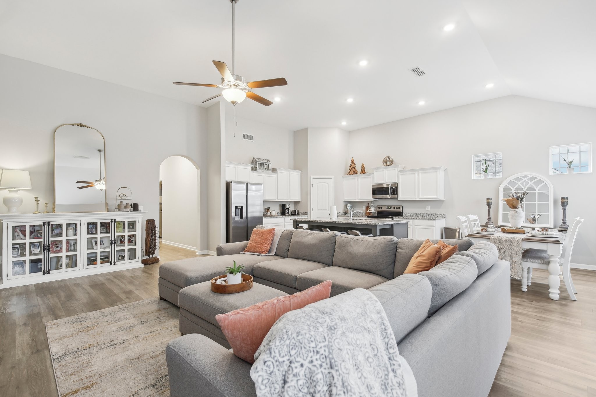 211 Thorpe Dr Spring Hill Spring Hill, TN 37174 - Photo 7 of 33