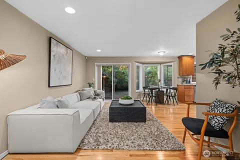 $950,000 | 1331 Blaine Avenue Northeast, Renton, WA 98056