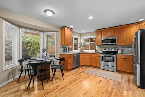 $950,000 | 1331 Blaine Avenue Northeast, Renton, WA 98056