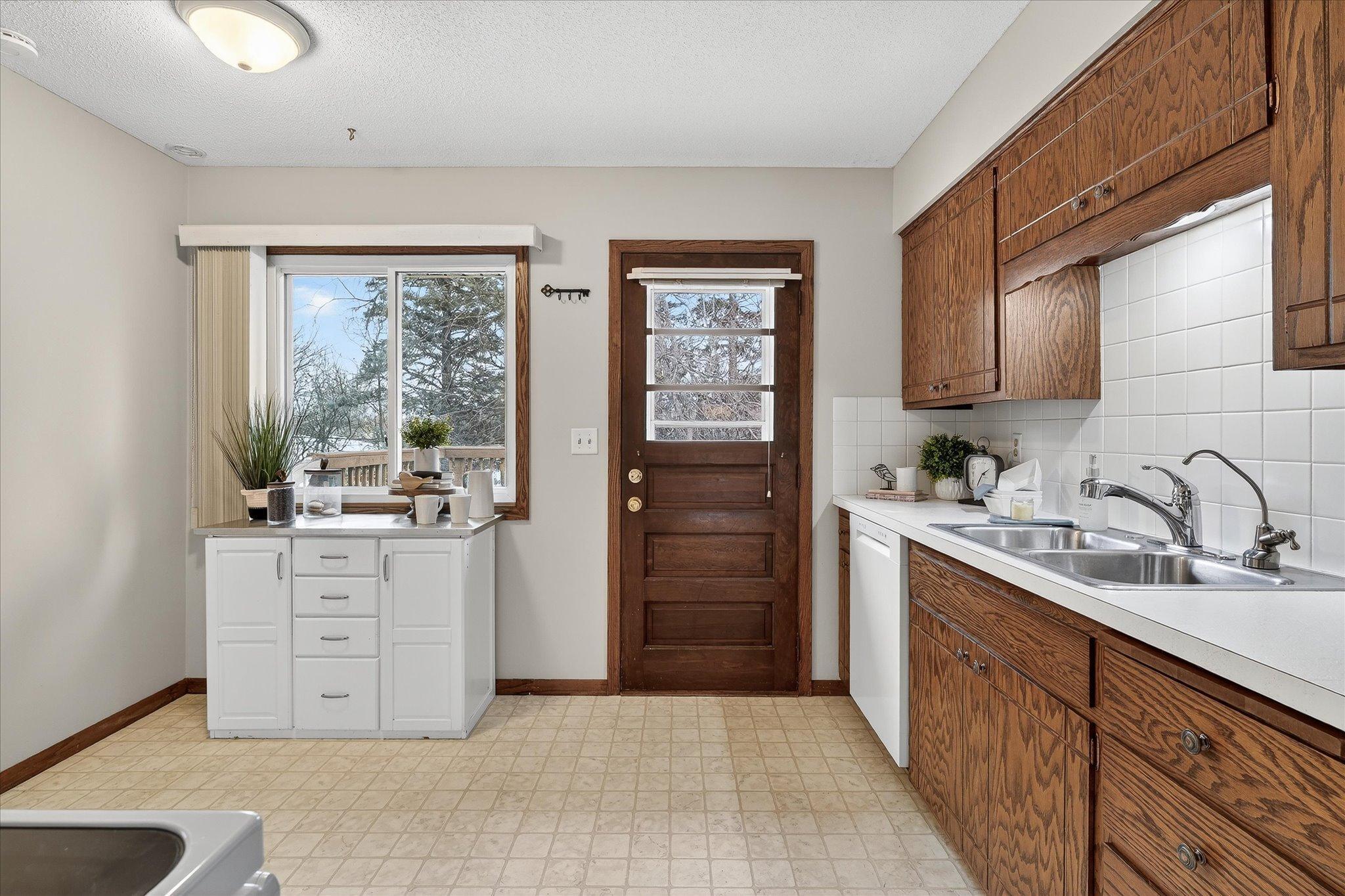 4600 Boone Avenue North New Hope, MN 55428 - Photo 13 of 57