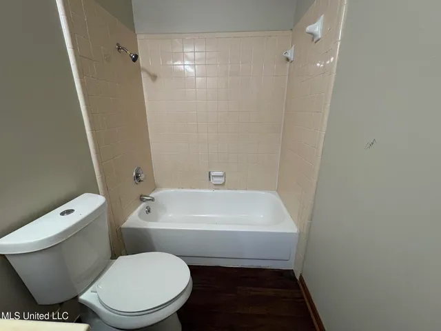 $1,350 | 394 Brookwood Lake Place, Byram, MS 39272