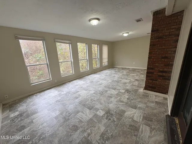 $1,350 | 394 Brookwood Lake Place, Byram, MS 39272