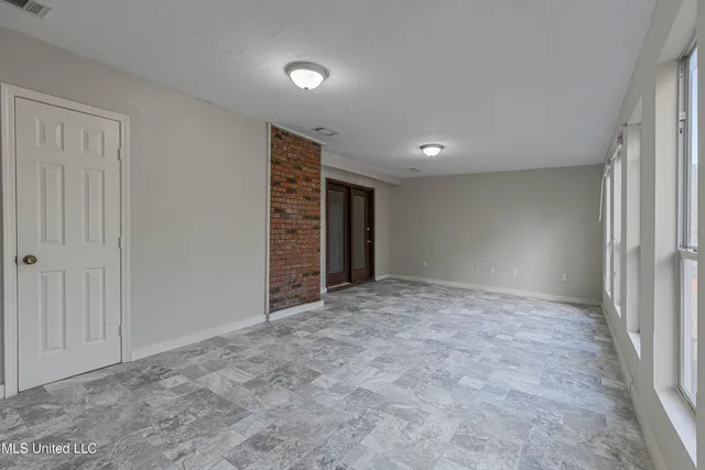 $1,350 | 394 Brookwood Lake Place, Byram, MS 39272