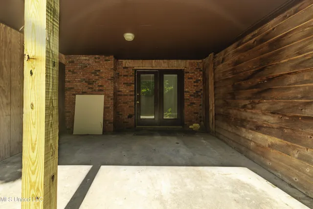 $1,350 | 394 Brookwood Lake Place, Byram, MS 39272