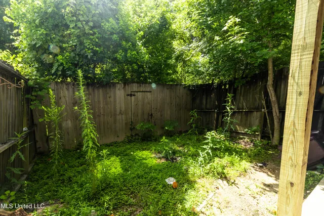 $1,350 | 394 Brookwood Lake Place, Byram, MS 39272