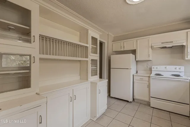 $1,350 | 394 Brookwood Lake Place, Byram, MS 39272