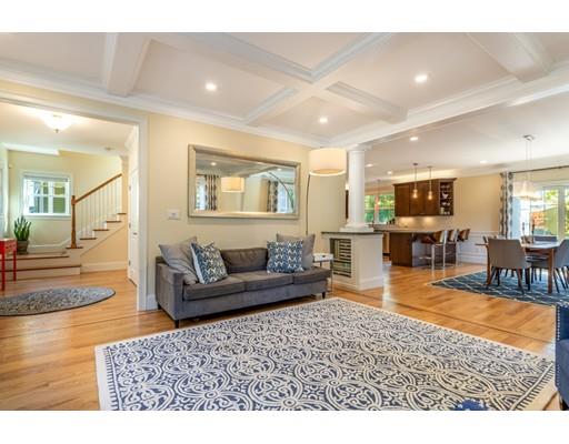 152 Hawthorne Road Waltham, MA 02451 - Photo 5 of 23 Gallery Image 5