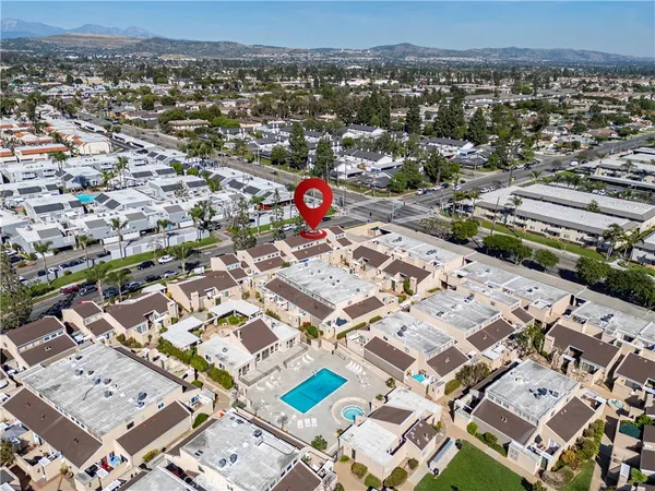 $438,000 | 2900 Madison Avenue, Unit D17, Fullerton, CA 92831
