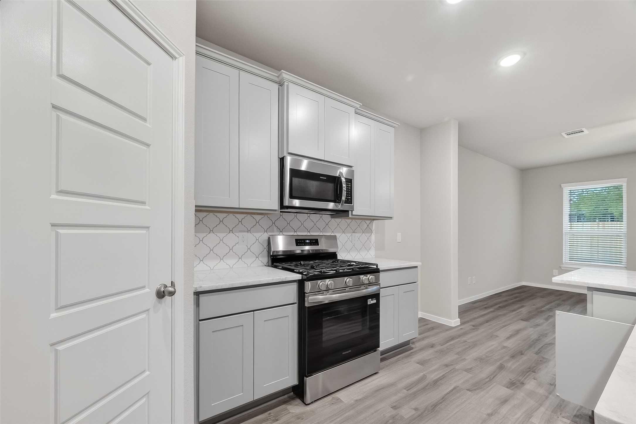 2119 Spring Hollow Drive Baytown, TX 77521 - Photo 12 of 46