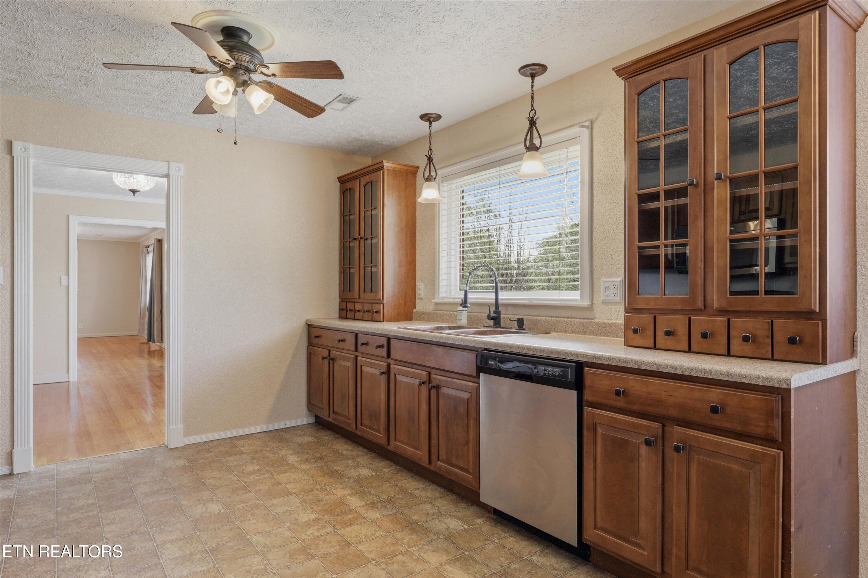 115 Spring Street Wartburg, TN 37887 - Photo 10 of 27 24-115 Spring St 18