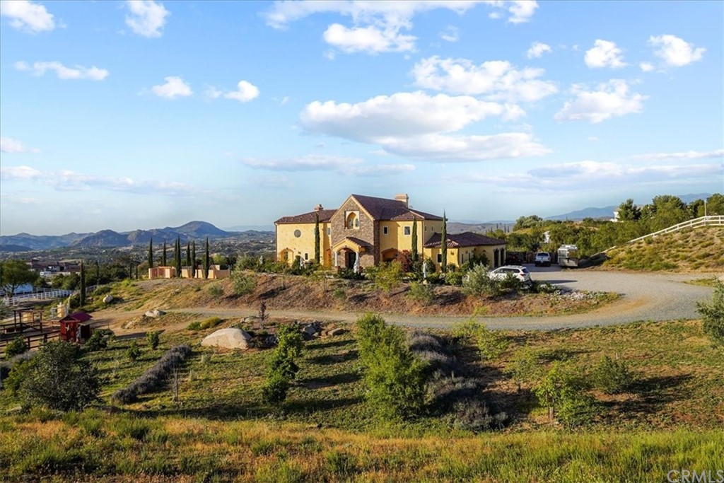 39150 Vía De Oro Temecula, CA 92592 - Photo 52 of 60 a view of a town with residential houses