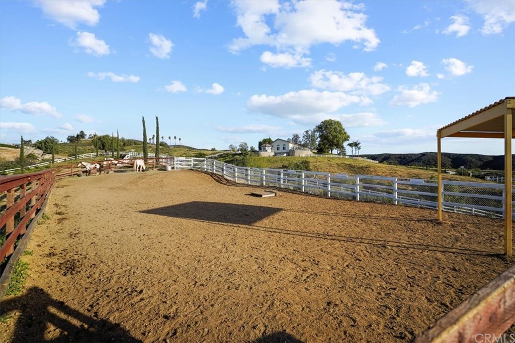 39150 Vía De Oro Temecula, CA 92592 - Photo 53 of 60 a view of an ocean