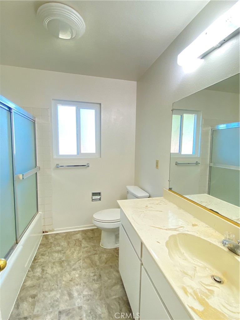 9304 California Avenue Riverside, CA 92503 - Photo 8 of 12