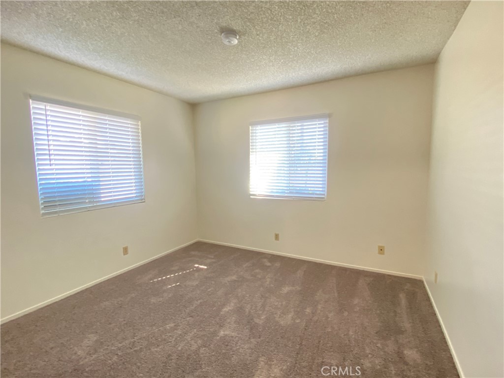 9304 California Avenue Riverside, CA 92503 - Photo 10 of 12