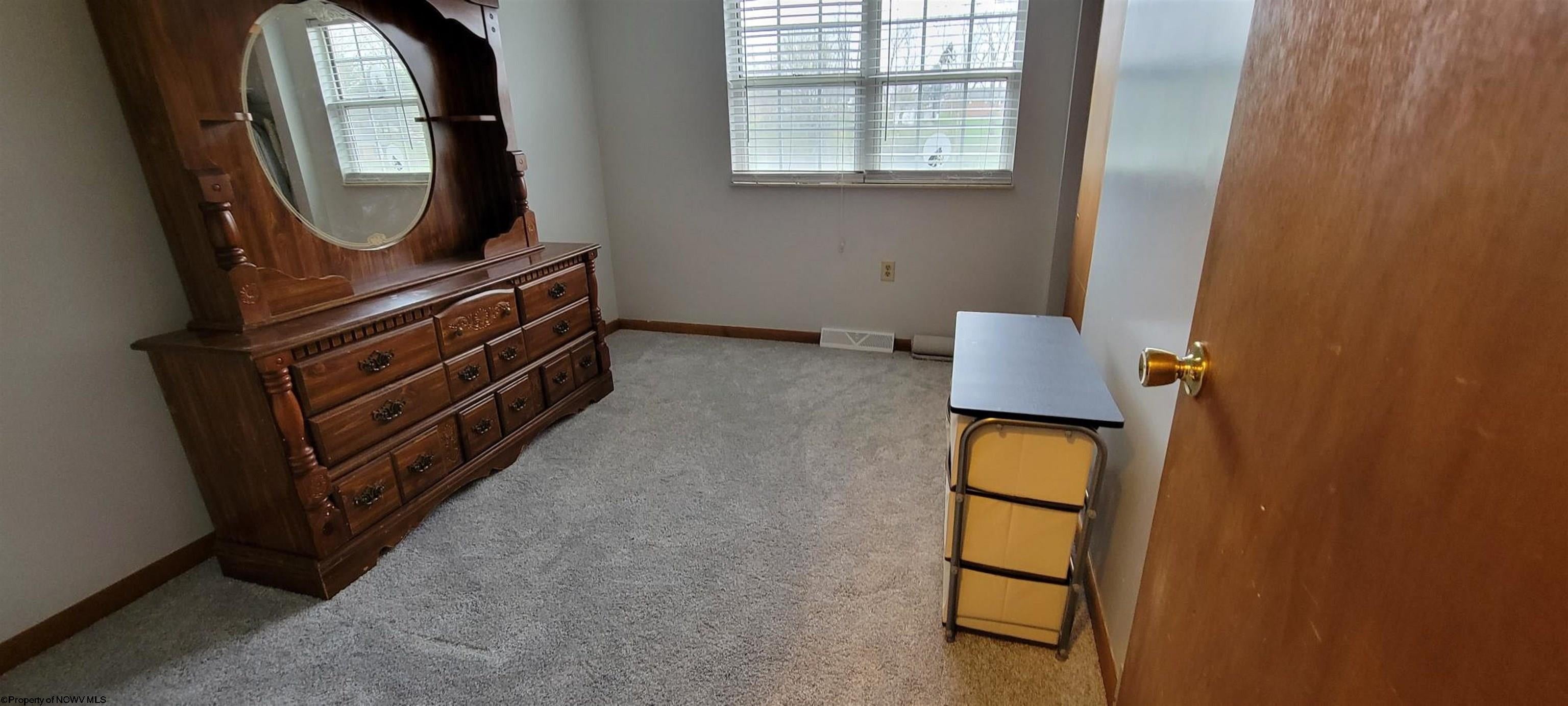 156 Raintree Boulevard Bridgeport, WV 26330 - Photo 9 of 29 Gallery Image 9