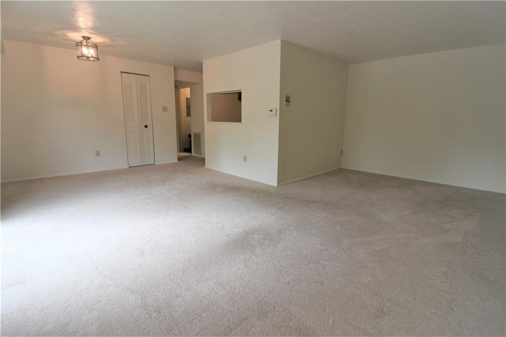 2455 Brook Ledge Road, Unit 33B Bridgeville, PA 15017 - Photo 4 of 15 Gallery Image 4