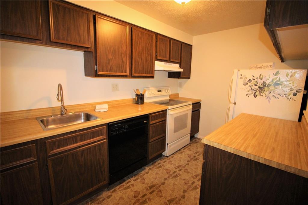 2455 Brook Ledge Road, Unit 33B Bridgeville, PA 15017 - Photo 6 of 15 Gallery Image 6