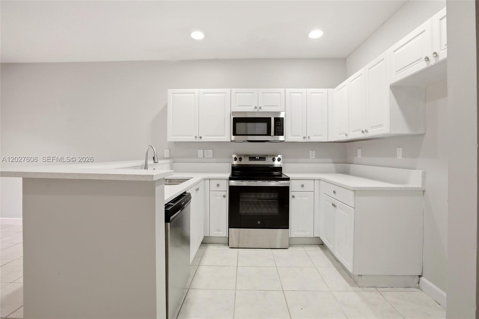 22946 Southwest 112th Place Miami, FL 33170 - Photo 12 of 40