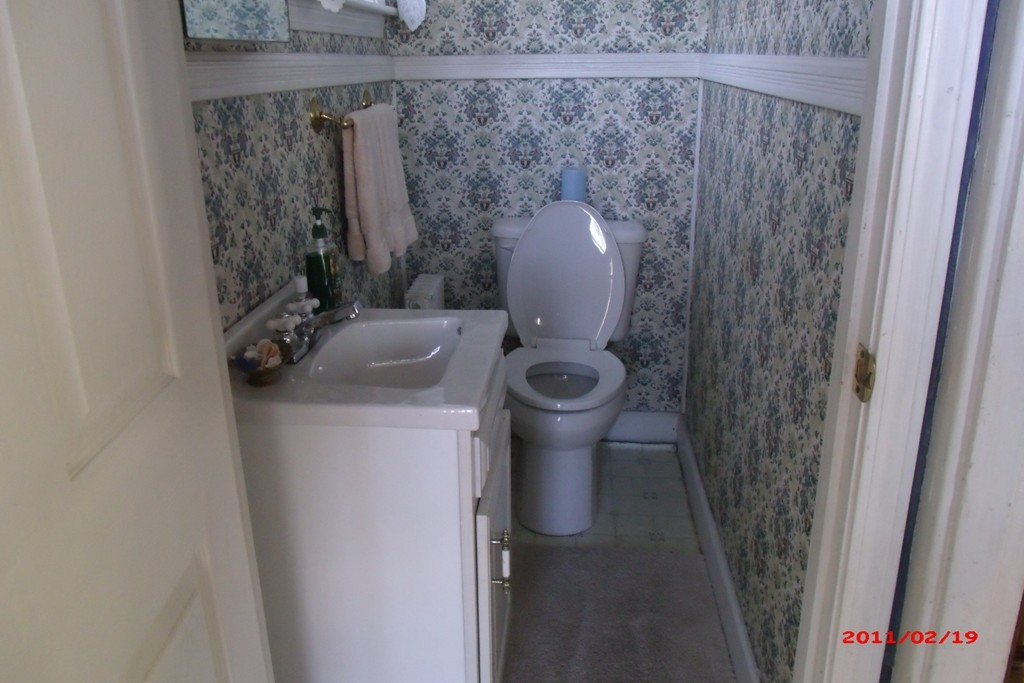 1569 Robeson Street Fall River, MA 02720 - Photo 5 of 14 Gallery Image 5