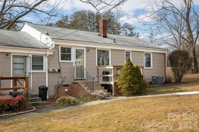 $239,000 | 19 Trowbridge Lane, Brevard, NC 28712