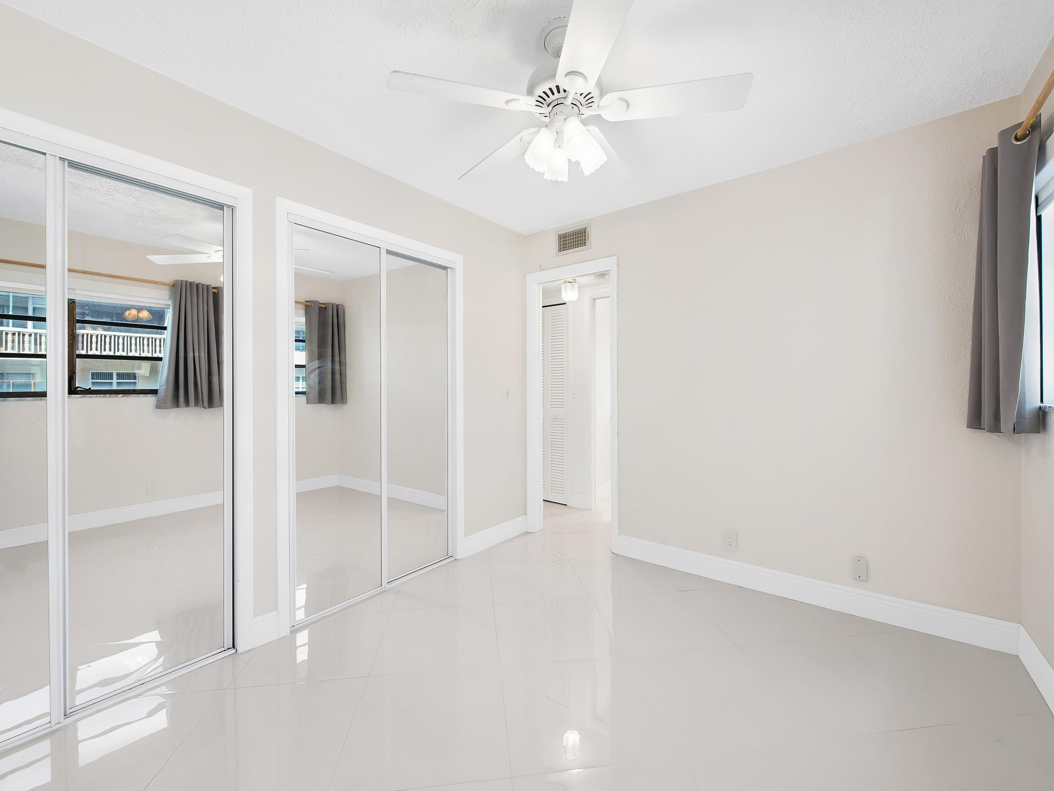 329 Southeast 3rd Street, Unit 305P Hallandale Beach, FL 33009 - Photo 15 of 23 Photo 15