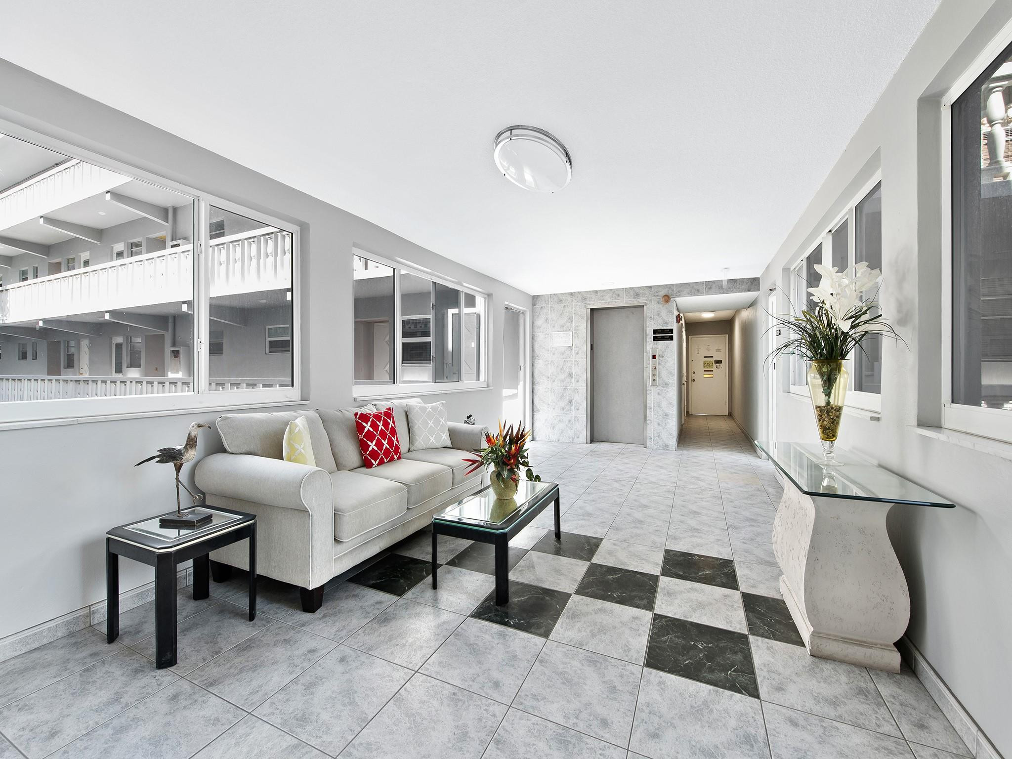 329 Southeast 3rd Street, Unit 305P Hallandale Beach, FL 33009 - Photo 22 of 23 Photo 22