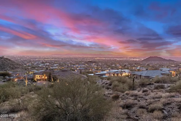 a view of a dry field