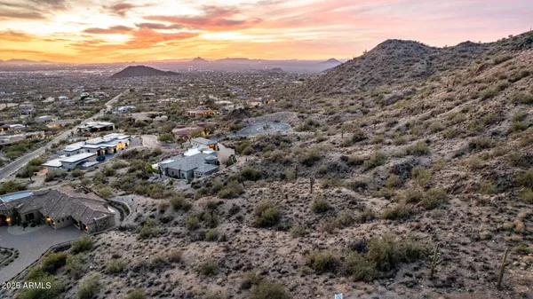 a house view with a outdoor space