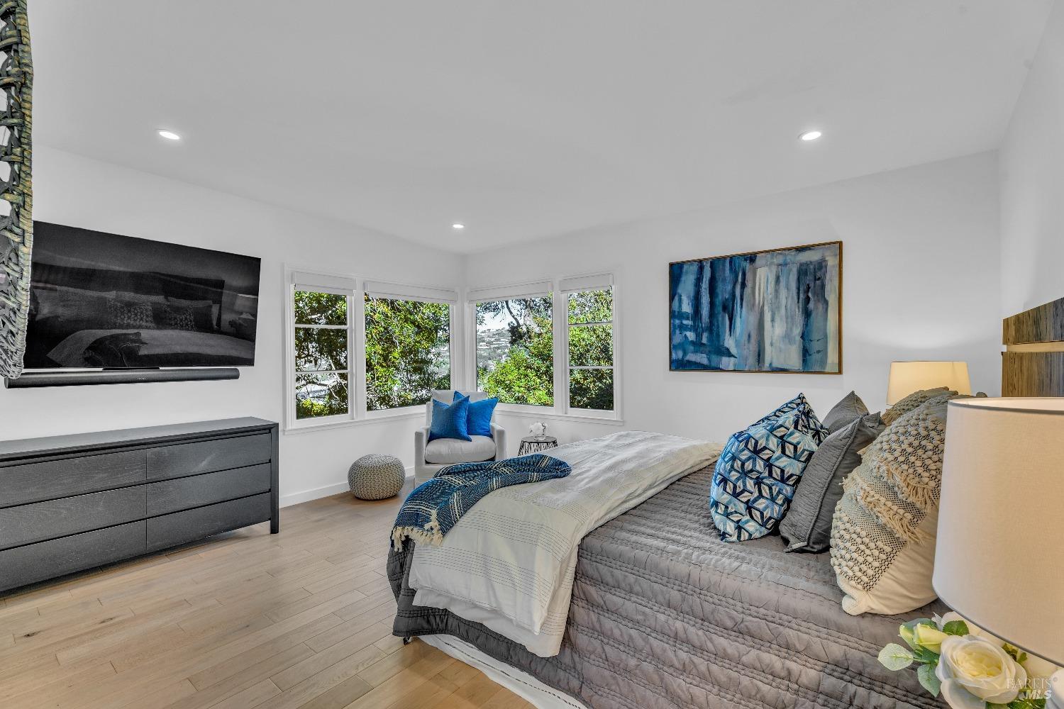 30 Bella Vista Avenue Belvedere, CA 94920 - Photo 23 of 89