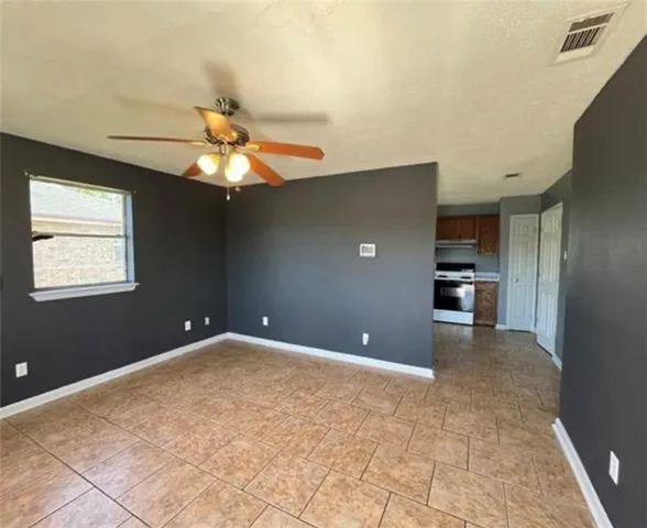 $99,000 | 2712 Guerra Drive, Violet, LA 70092