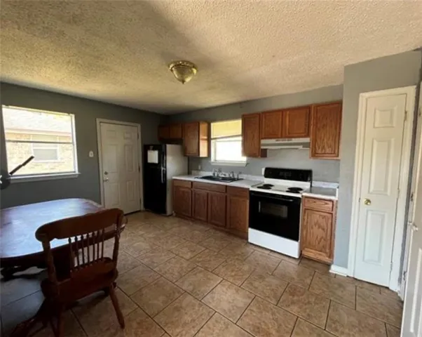 $99,000 | 2712 Guerra Drive, Violet, LA 70092