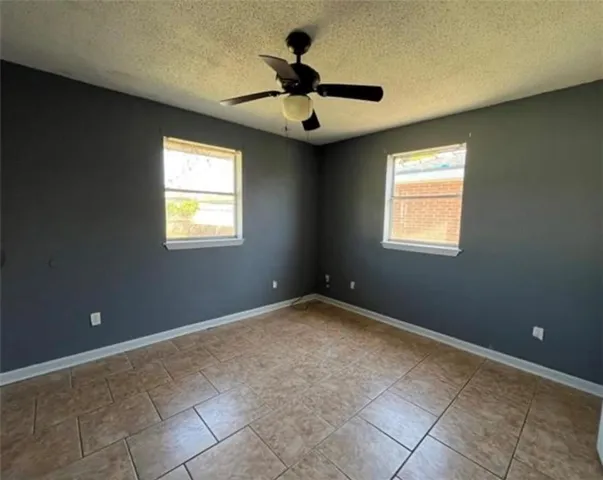 $99,000 | 2712 Guerra Drive, Violet, LA 70092