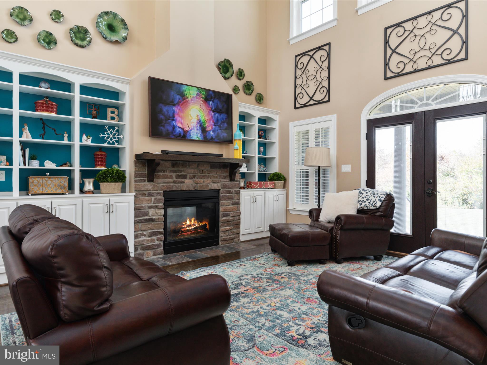 77 Bowling View Road Front Royal, VA 22630 - Photo 9 of 104 Airy, inviting living room.
