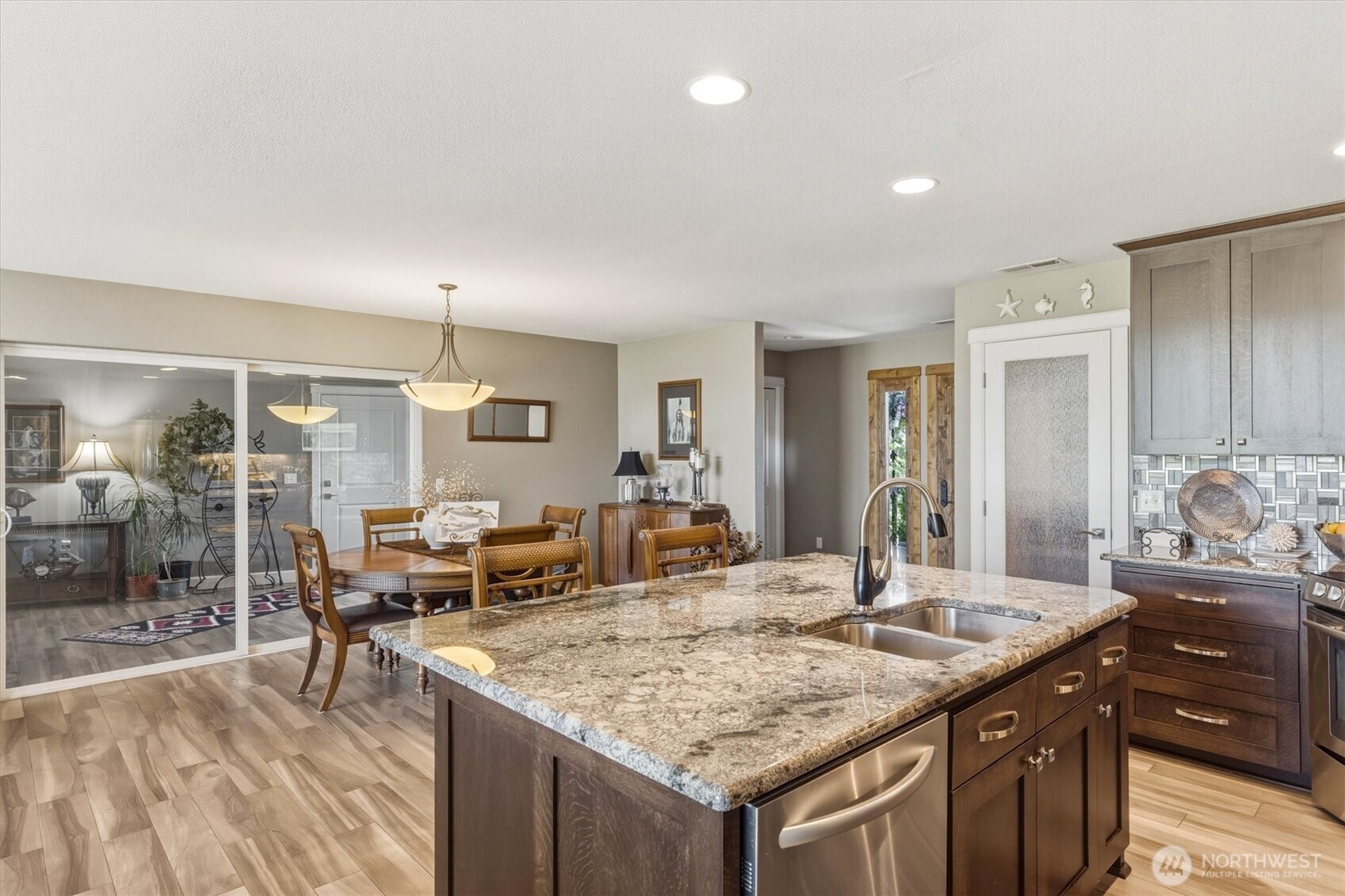 268 South Welcome Slough Road Cathlamet, WA 98612 - Photo 10 of 40