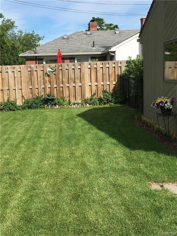 336 Stephens Road Grosse Pointe Farms, MI 48236 - Photo 21 of 22