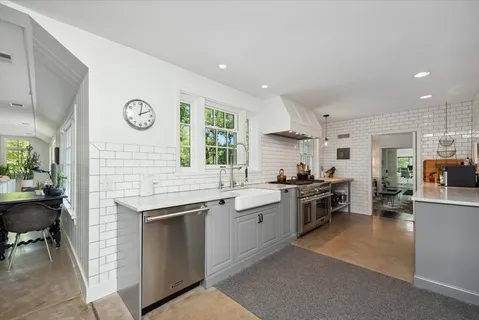 $1,250,000 | 2570 Riverwoods Road, Riverwoods, IL 60015