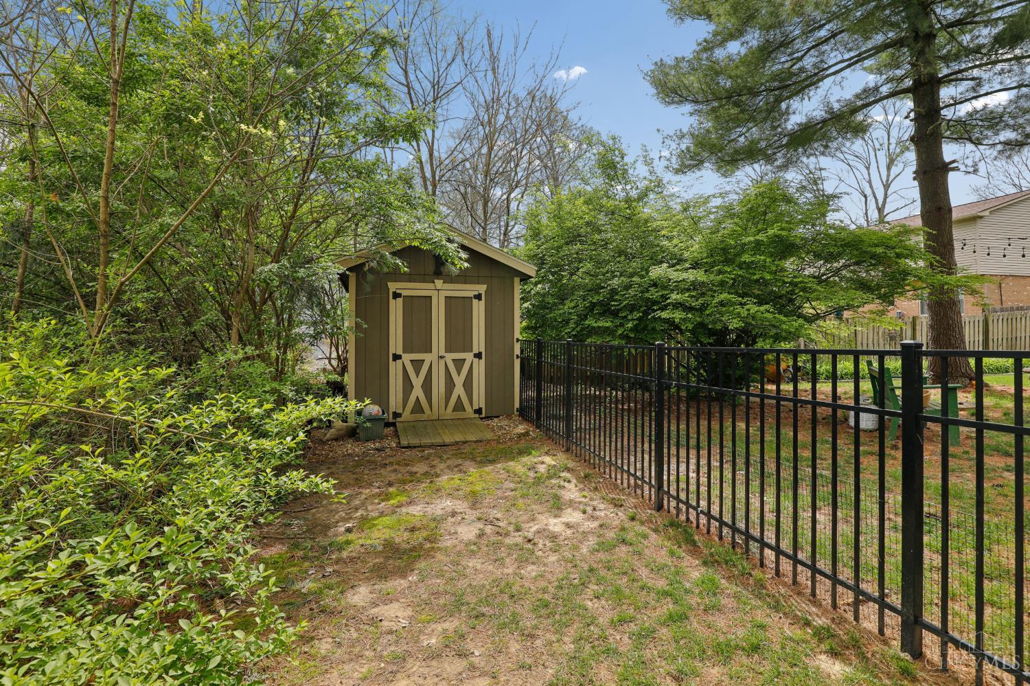 573 Pepper Ridge Road Cincinnati, OH 45244 - Photo 34 of 43