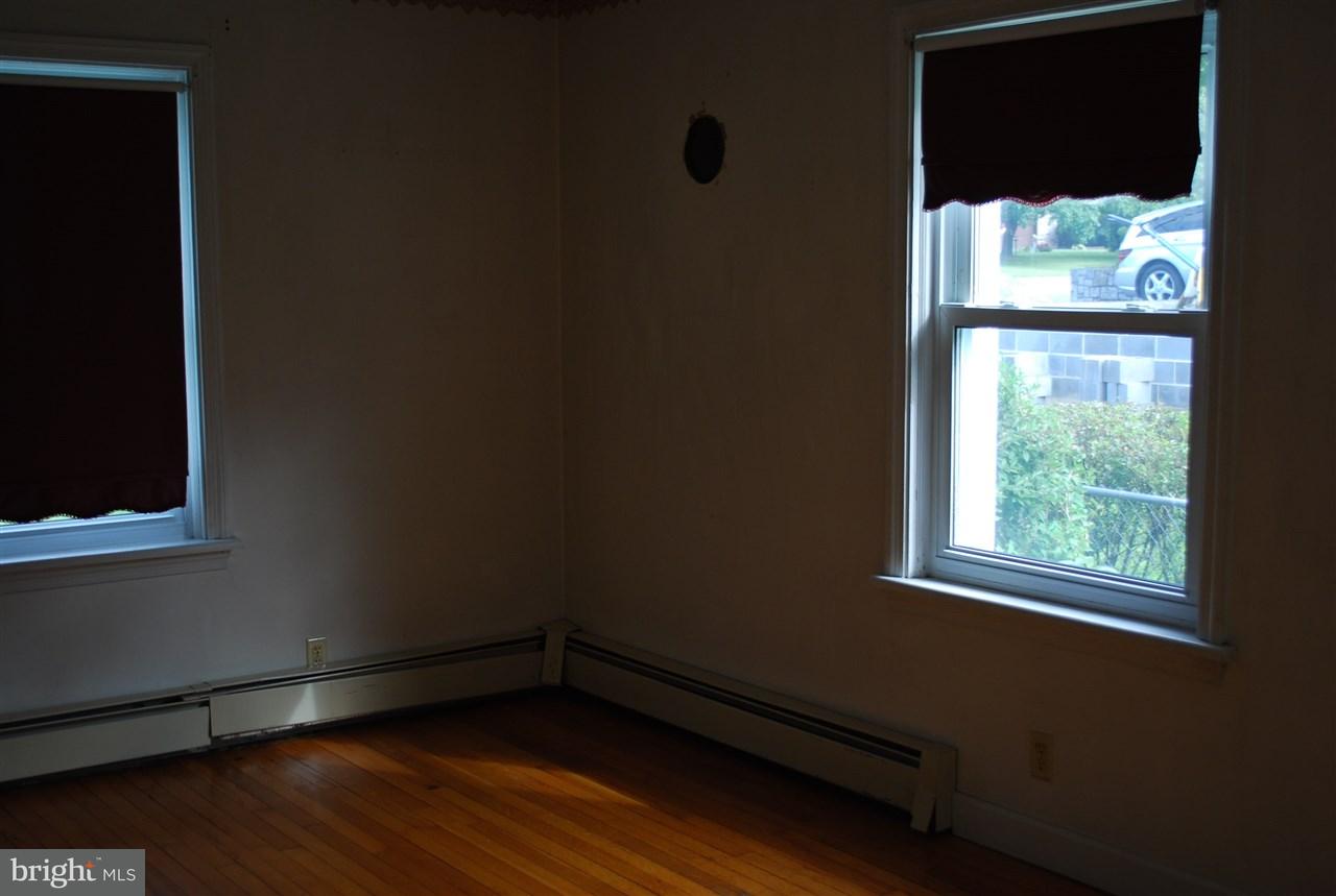 1832 Spring Road Carlisle, PA 17013 - Photo 7 of 18 Gallery Image 7
