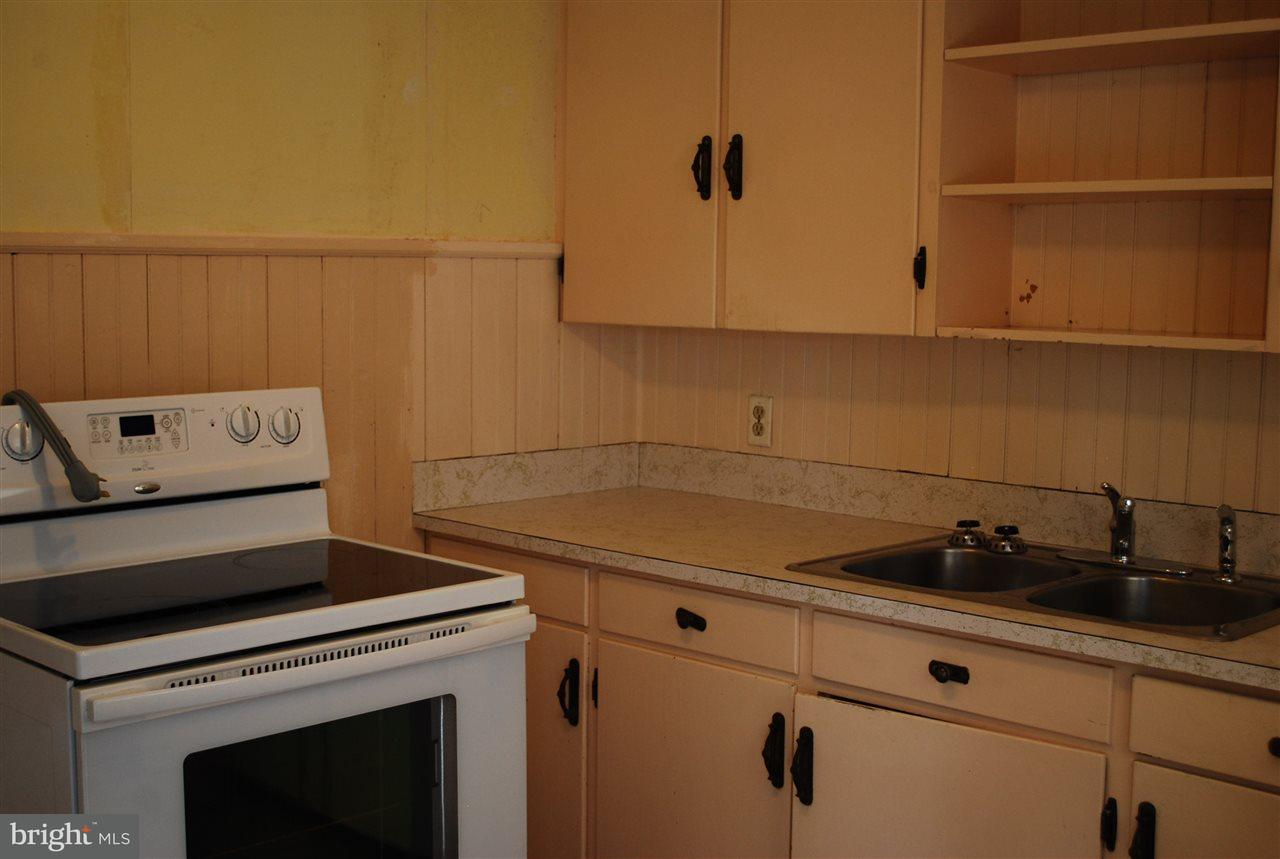 1832 Spring Road Carlisle, PA 17013 - Photo 9 of 18 Gallery Image 9
