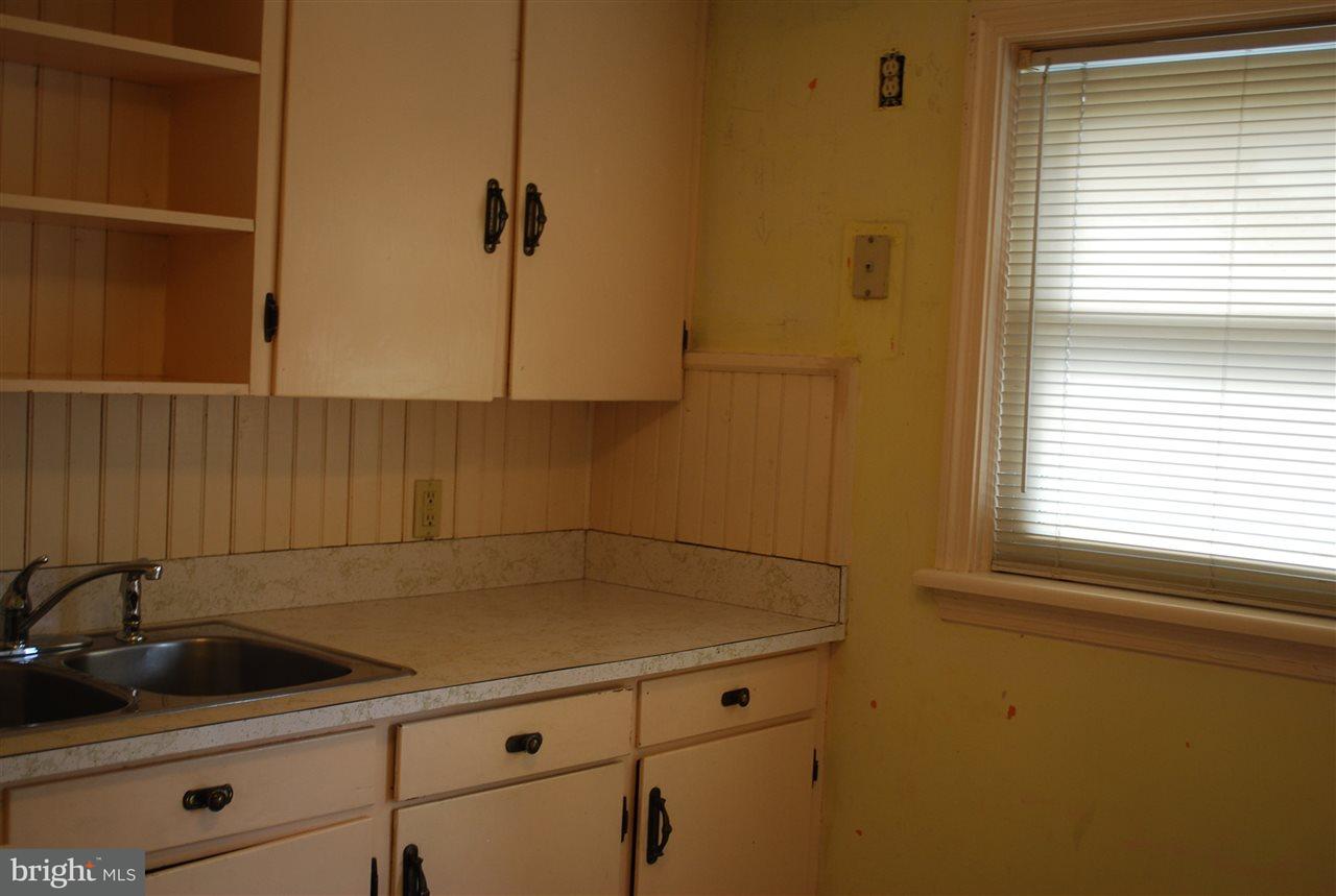 1832 Spring Road Carlisle, PA 17013 - Photo 10 of 18 Gallery Image 10