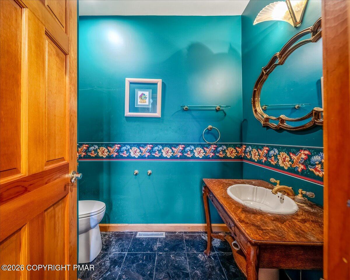 144 Ladderback Lane Cresco, PA 18326 - Photo 24 of 49 43-HomeView_Media-144_Ladderback_Ln