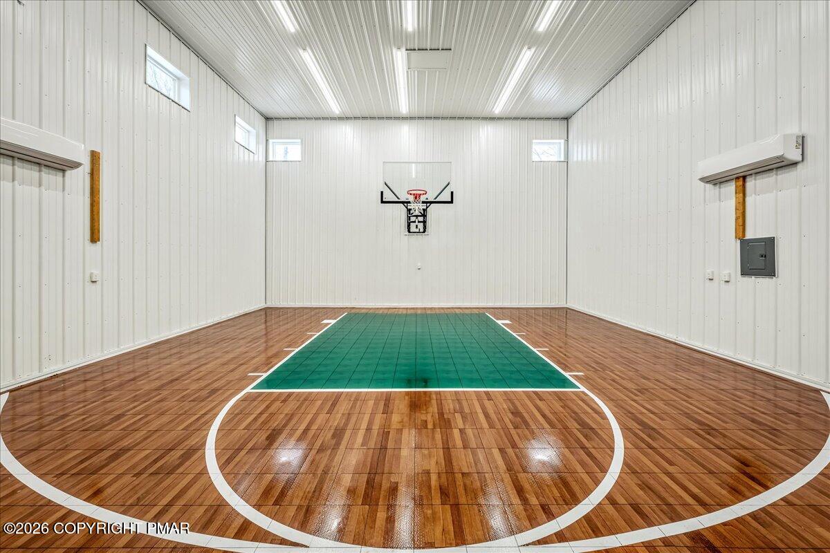 144 Ladderback Lane Cresco, PA 18326 - Photo 6 of 49 80-HomeView_Media-144_Ladderback_Ln