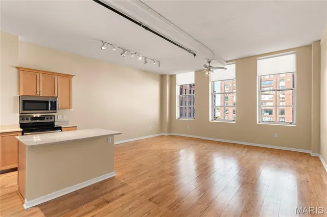 $140,000 | 1501 Locust Street, Unit 601, St. Louis, MO 63103